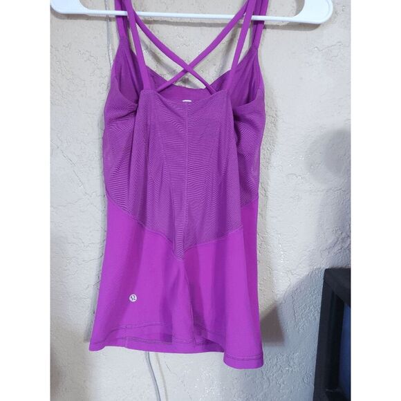 240- GUC Size 4 Lululemon Exquisite Tank - Picture 4 of 4